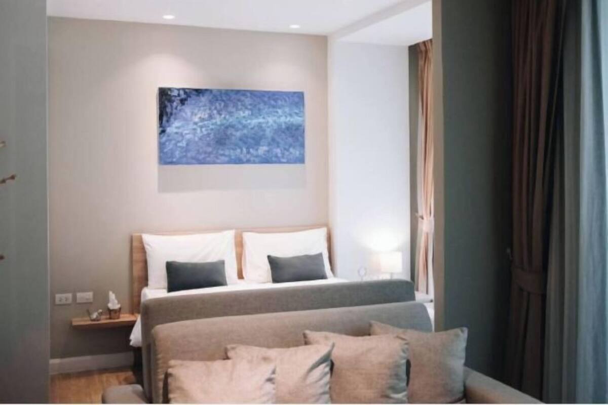 1 bedroom, in-room safe, iron/ironing board, free WiFi
