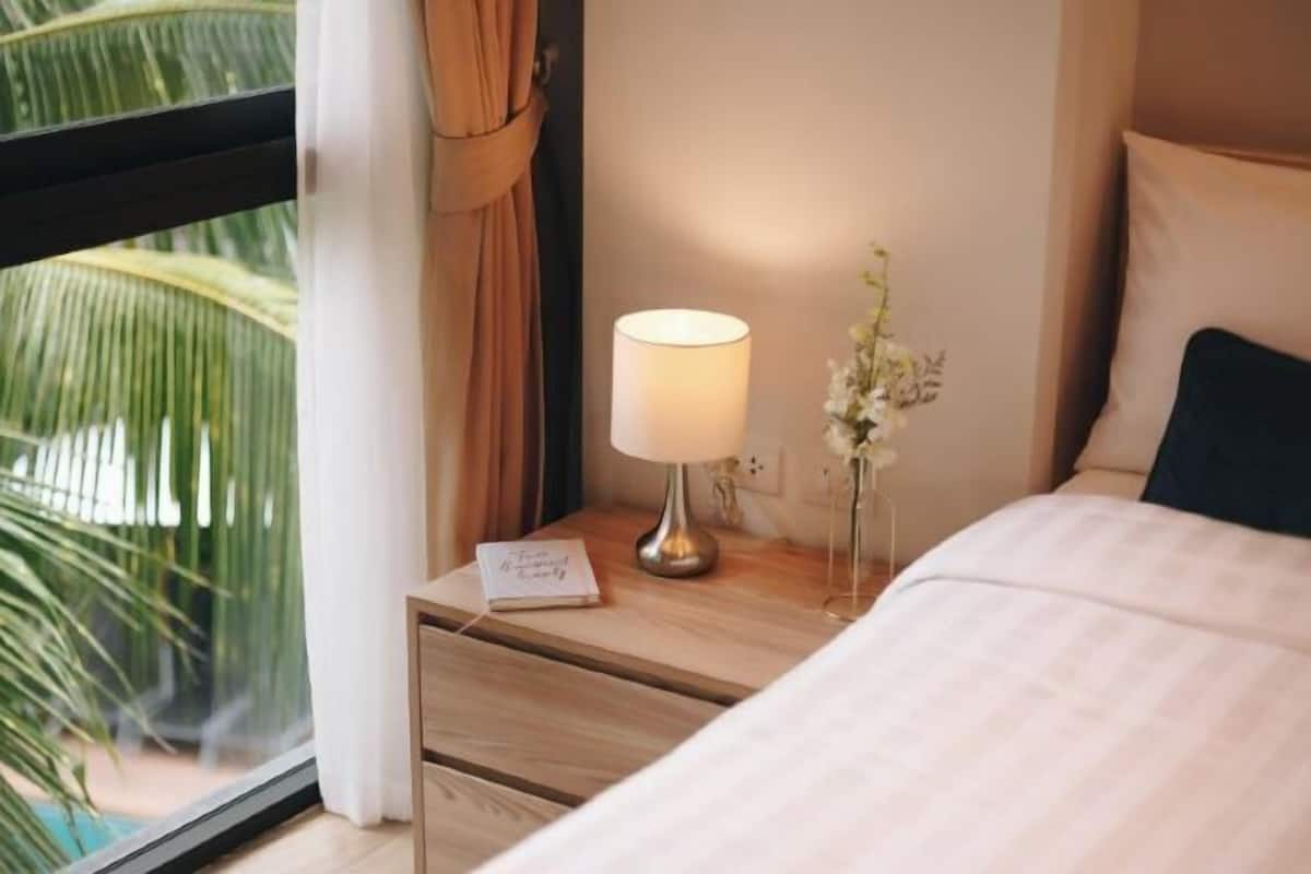 1 bedroom, in-room safe, iron/ironing board, free WiFi