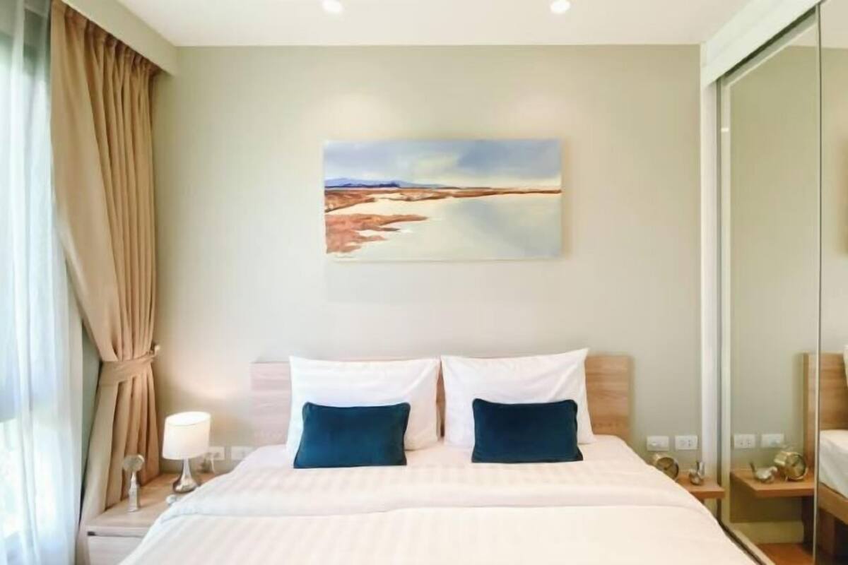 1 bedroom, in-room safe, iron/ironing board, free WiFi