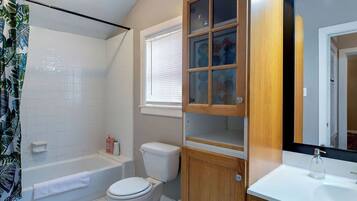 Amenidades de baño ecológicas, secadora de cabello, toallas, jabón