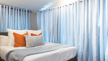3 bedrooms, in-room safe, desk, iron/ironing board