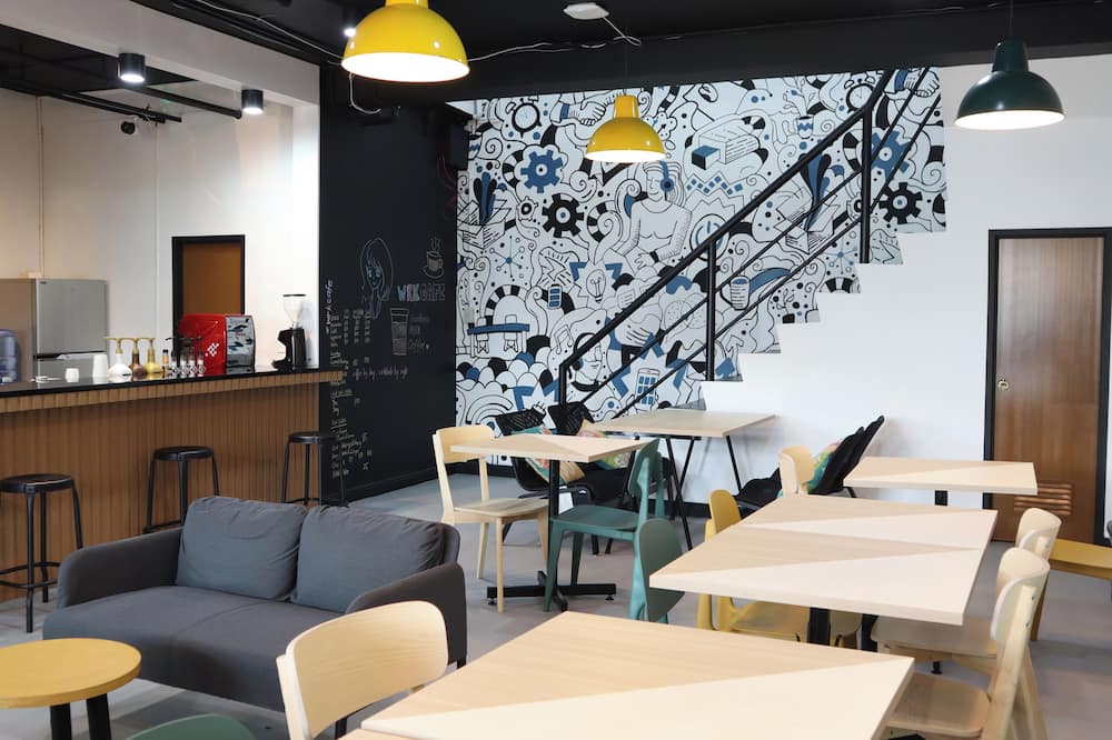 mySTAY BGC East