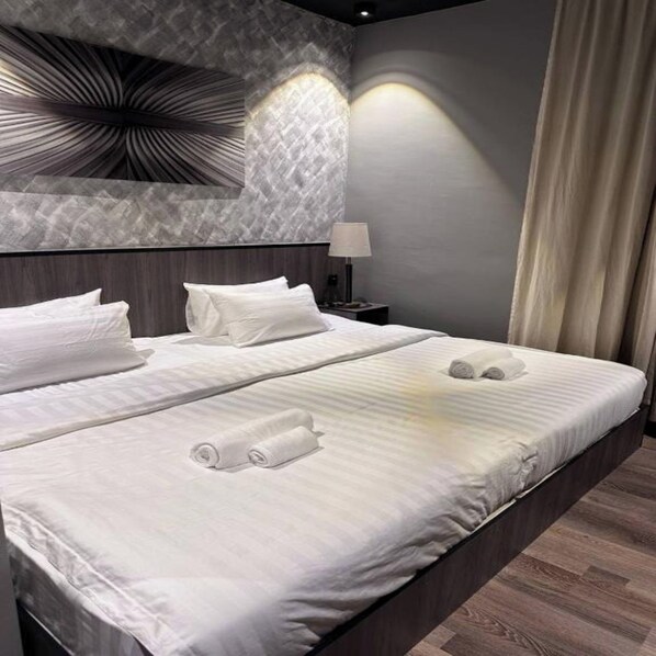 Superior Twin Room, City View