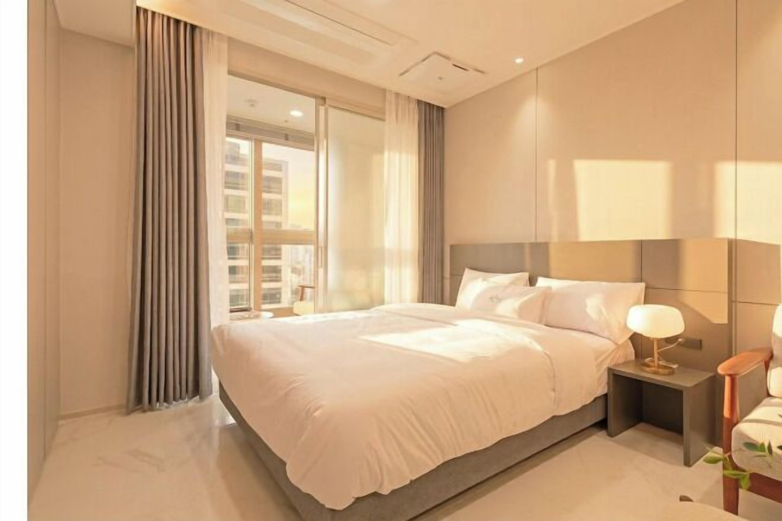 Sengetøy av topp kvalitet, senger med overmadrass og wi-fi (inkludert)