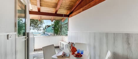 Appartement familial, plusieurs chambres (Stella Marina Apartment 7) | Salle Ă manger