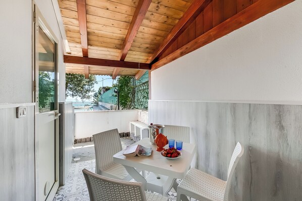 Family Apartment, Multiple Bedrooms (Stella Marina Apartment 7) | Dining room