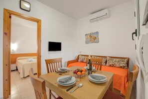 Dining - Stella Marina Apartment 3 (Vieste)