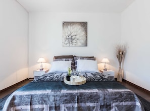 Apartment (Three Bedrom Apartment With Terrace) | 4 bedrooms, cots/infant beds - Spacious Zadar Apartments Near Beach (Zadar)