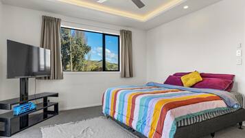 Schreibtisch, kostenloses WLAN, Bettwäsche