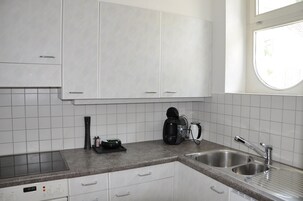 Estúdio conforto | Cozinha privada | Cafeteira/chaleira, micro-ondas em uma área comum