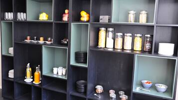 Free daily self-serve breakfast