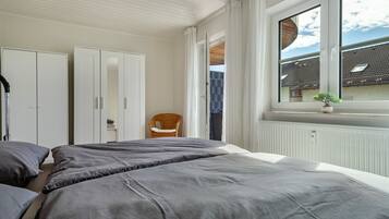 1 chambre, fer et planche Ă repasser, Wi-Fi gratuit, draps fournis