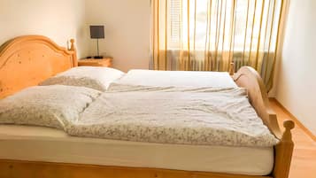 2 Schlafzimmer, Bügeleisen/Bügelbrett, kostenloses WLAN, Bettwäsche