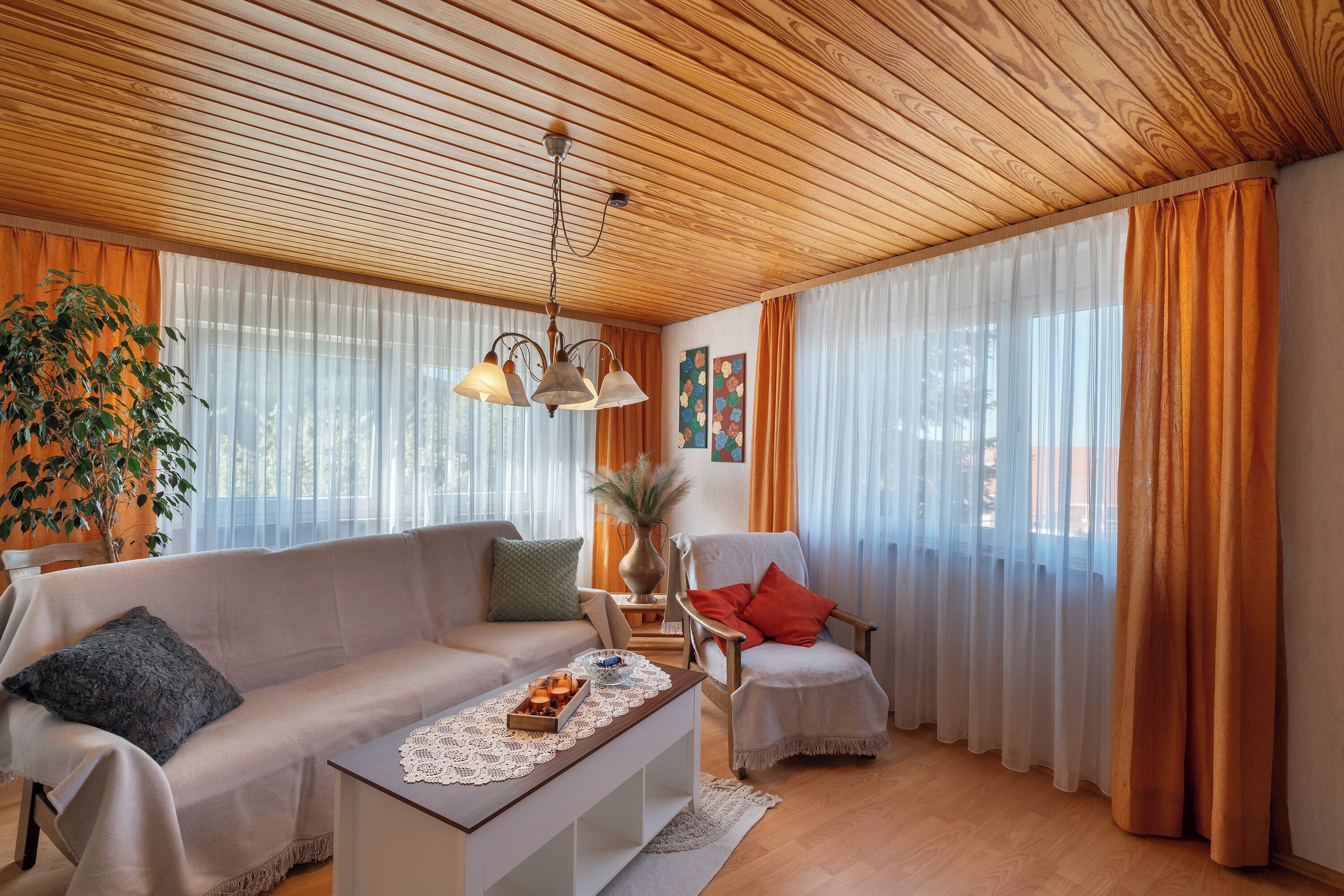 Fernseher, Stereoanlage