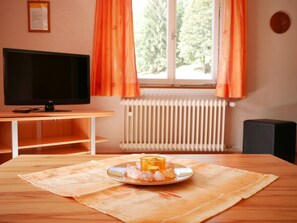 Interior - Apartment 'Börsighof' with Shared Garden and Wi-Fi (Seebach)