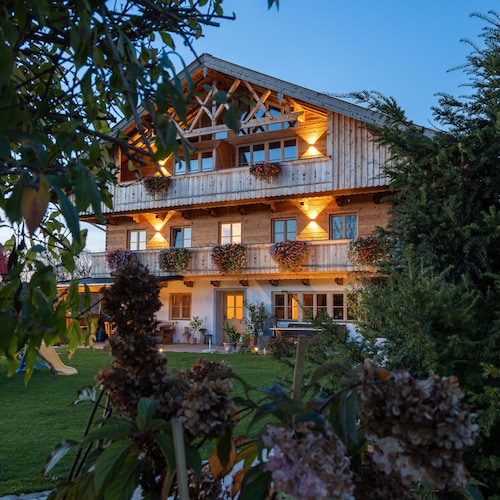 Chalet "Hochsitz" avec vue sur les montagnes, Wi-Fi et climatisation