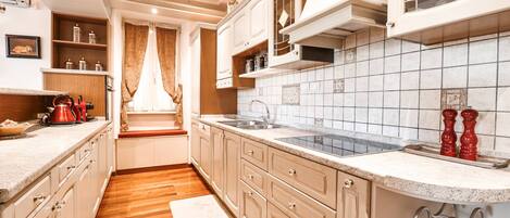Appartement Classique, vue ville | Cuisine privée