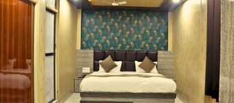 GANGA RIVERFRONT ROOMS AND BANQUET