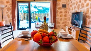 Royal Villa, 1 Bedroom, Private Pool | Private kitchen | Fridge, microwave, stovetop, dishwasher