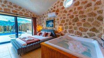 Royal Villa, 1 Bedroom, Private Pool | Premium bedding, individually decorated, individually furnished, desk