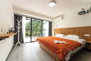 Kamar Double Elite | Ruang kerja ramah laptop, Wi-Fi gratis, dan seprai linen