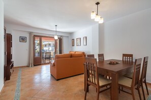 Dining - Marina Esuri - Costa Esuri EEHM774P478 (Ayamonte)