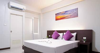 C Room Extra (Mai Samakkhi 15) by Choktawee