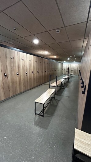 Interior - Apartment 2/4/6 pers. HYPER CENTRE, quiet (dead end) with PARKING, linen provided (Cauterets)