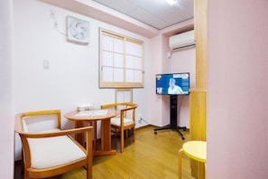 Deluxe Suite, City View | Living area - Sun Flower Hotel (Osaka)