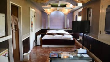 Business Room | 1 bedroom, free WiFi, bed sheets