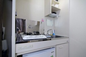 Private kitchen - Central Shinjuku/Quiet Area/Close to Station/No Stairs/Room 101 (Shinjuku City)