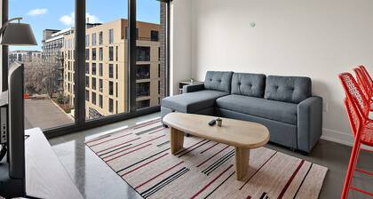 CozySuites NLG - Modern 2BR condo #16