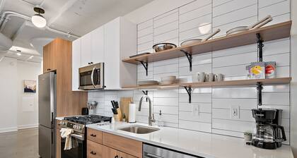 CozySuites NLG - Modern 2BR condo #12