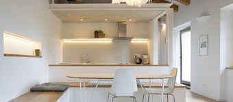 Charming apartment in a beautiful garden under the shade of a centuries-old oak