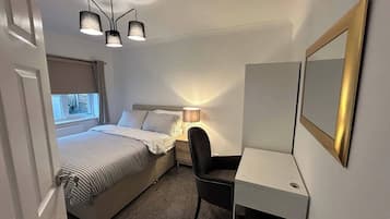 House | 3 bedrooms, iron/ironing board, free WiFi, bed sheets