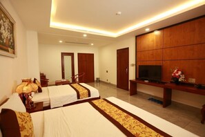 ห้องทวิน | โต๊ะทำงาน, Wi-Fi ฟรี, ผ้าปูที่นอน