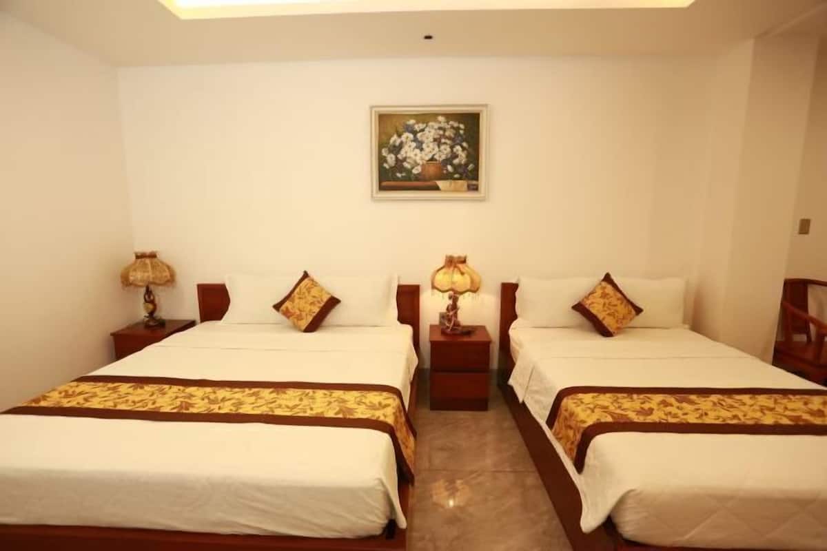 Escritorio, wifi gratis, ropa de cama