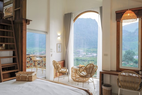 Individualmente decorados, escrivaninha, Wi-Fi de cortesia