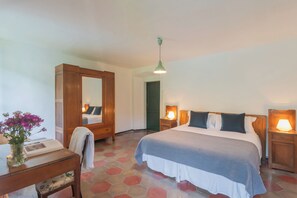 Apartment (3 Bedrooms)
