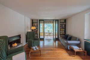 Smart TV 32 pulgadas con canales de televisión digitales