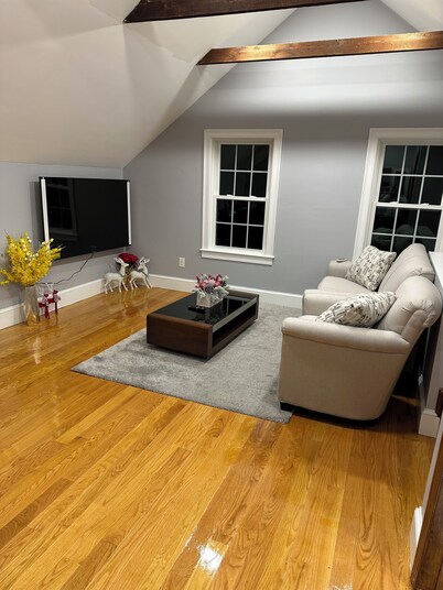 Charming 2-bedroom apartment in brilliant Manchester with AC, WiFi