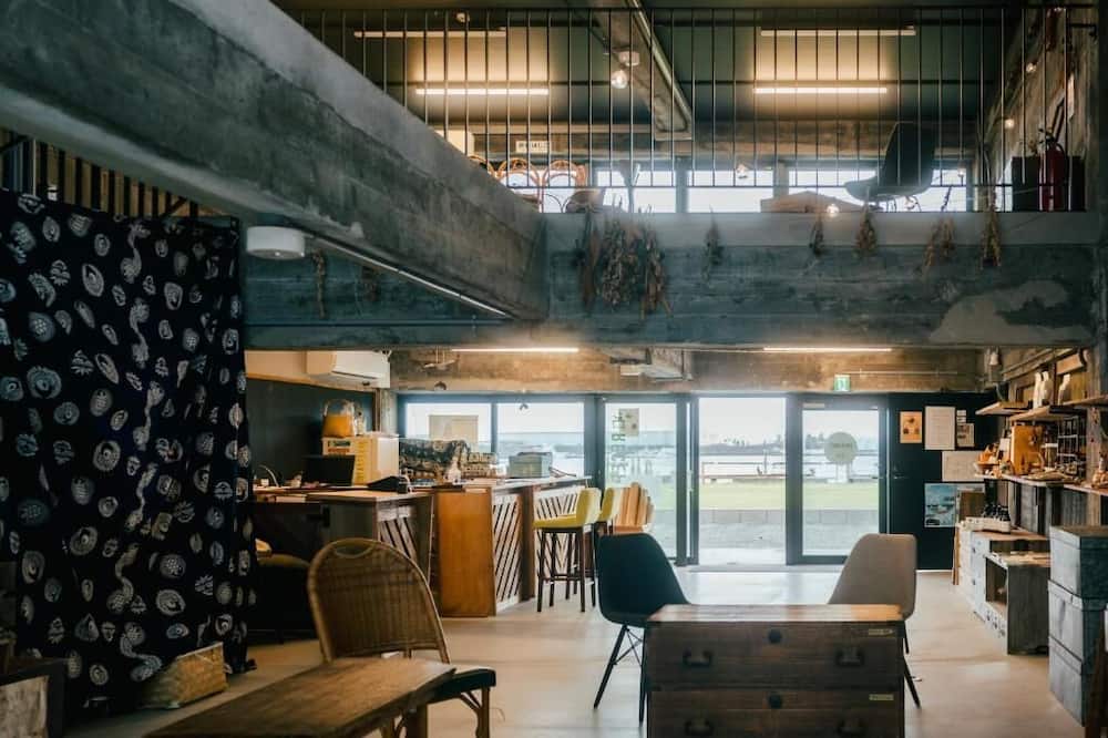 Re PORT HOTEL