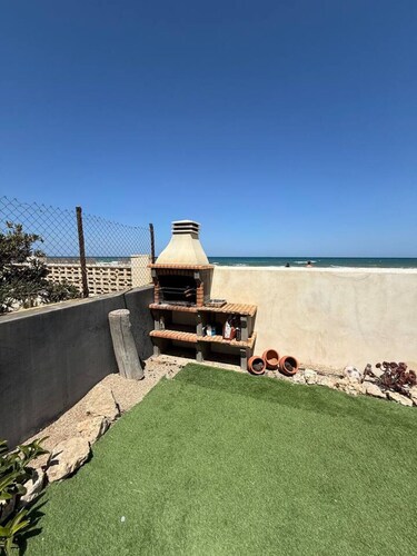 Enjoy your vacation by the sea