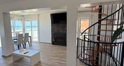 Enjoy your vacation by the sea