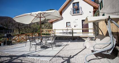 Grandma Olga's Little House: your Chalet for relaxation and privacy.