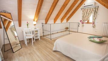 1 Schlafzimmer, Schreibtisch, Bügeleisen/Bügelbrett, WLAN