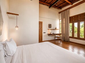 1 chambre, fer et planche à repasser, Wi-Fi gratuit, draps fournis