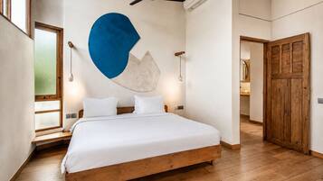 1 bedroom, iron/ironing board, WiFi (free), bed sheets