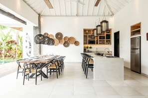 Dining - Contemporary 4BR Villa, 400m to Canggu Shore (Canggu)