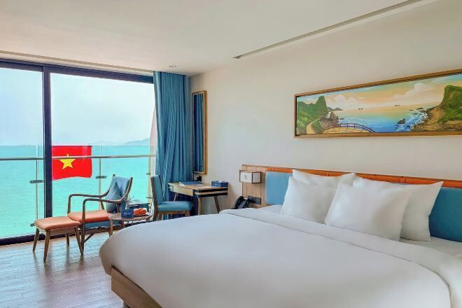 Minibar, desk, soundproofing, free WiFi